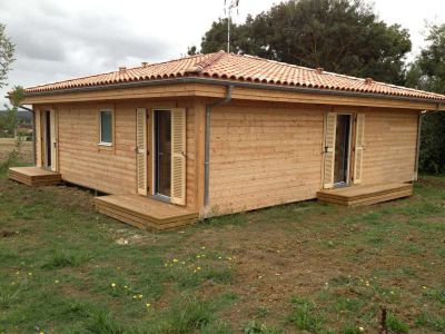 Petites terrasses côté chambres